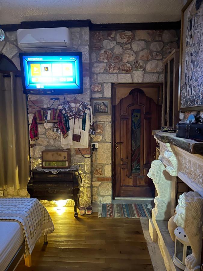 Solomon&Sons Hotel Dhërmi Buitenkant foto