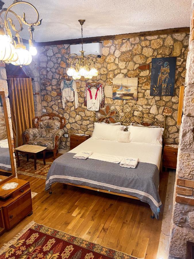 Solomon&Sons Hotel Dhërmi Buitenkant foto
