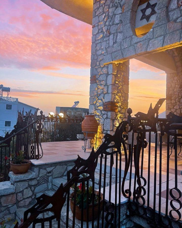 Solomon&Sons Hotel Dhërmi Buitenkant foto