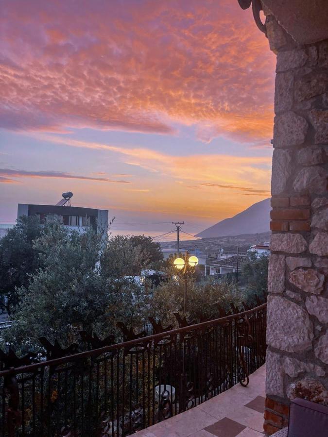 Solomon&Sons Hotel Dhërmi Buitenkant foto